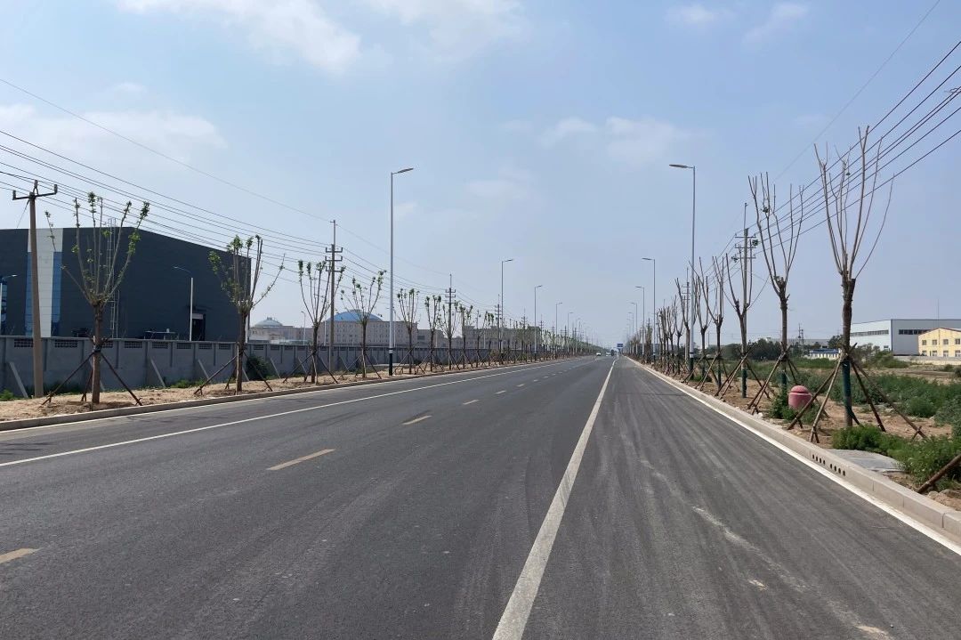 1752462114958081.jpg 濰坊項目藍海路道路工程順利通過竣工驗收.jpg